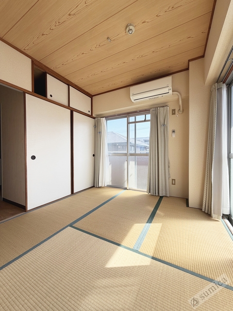 居室・リビング　角部屋となっております♪♪