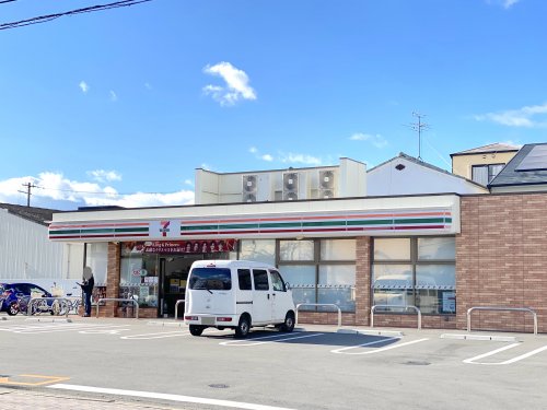 コンビニ　セブンイレブン 堺百舌鳥梅町1丁店（コンビニ）まで278m