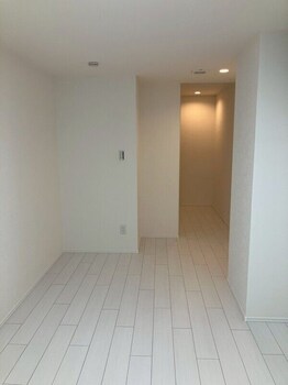 居室・リビング　※別部屋の参考写真です。