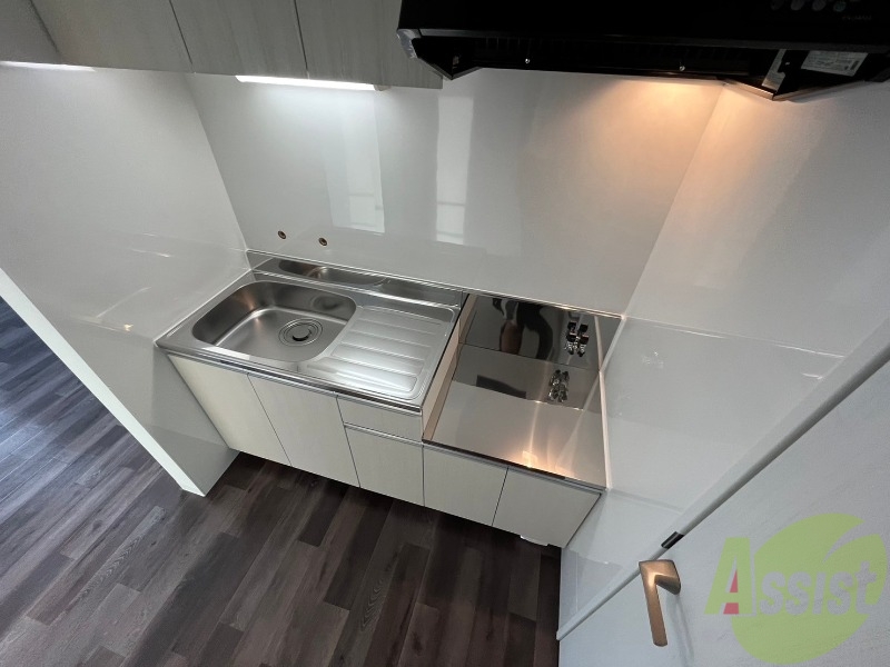 キッチン　キッチンです。ご自身でコンロを設置していただけます。