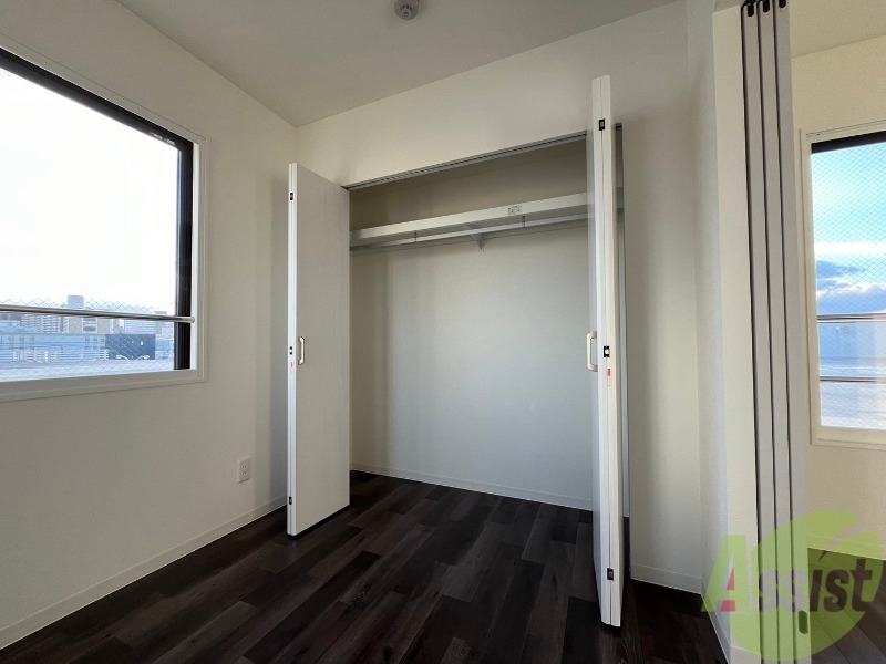 収納　寝室の収納になります。広々としてたくさん収納できます。