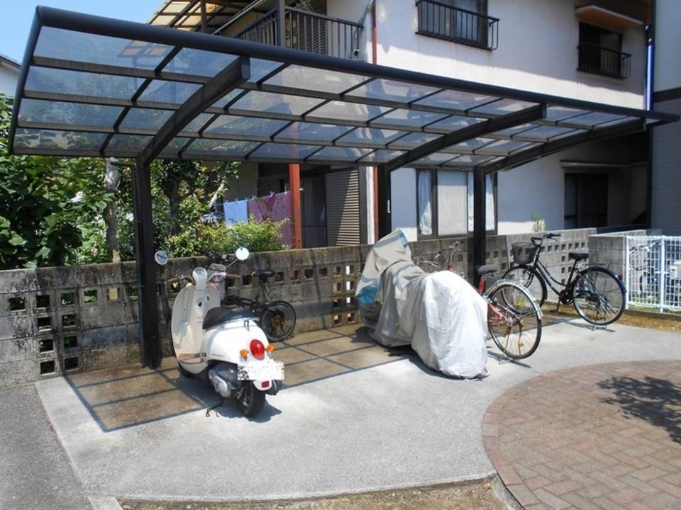 駐車場　駐輪場