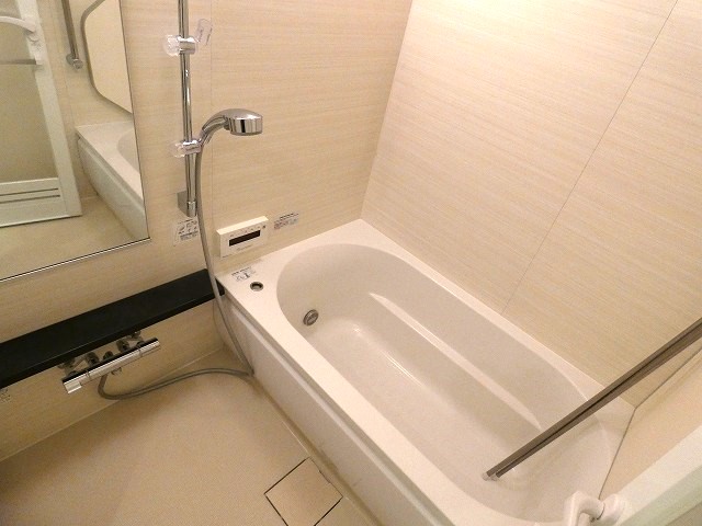 バス・シャワールーム　バス※別部屋参考写真