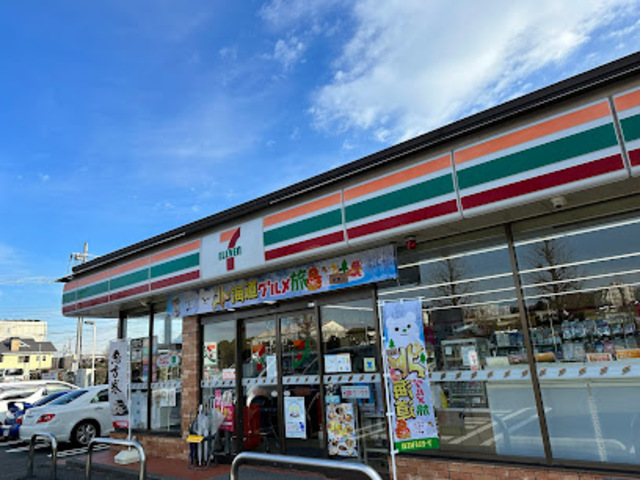 コンビニ　セブンイレブン稲城百村店（コンビニ）まで733m
