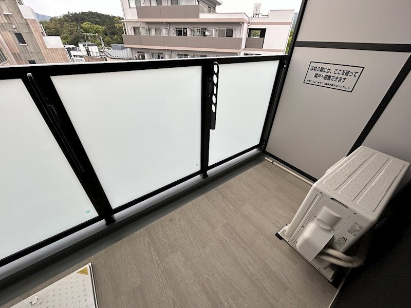 バルコニー　同物件別部屋