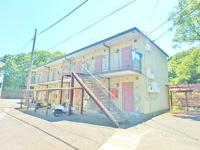 建物外観　インターネット使用料・水道料金無料です★