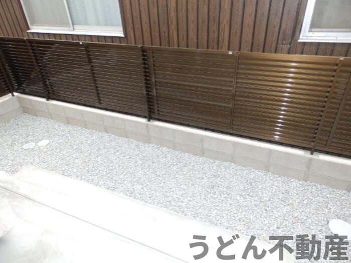 庭　うどん県のお部屋探しはうどん不動産へ うどんちゃんとLINE