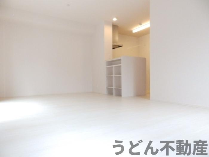 居室・リビング　うどん県のお部屋探しはうどん不動産へ うどんちゃんとLINE