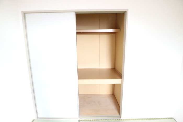 収納　押入