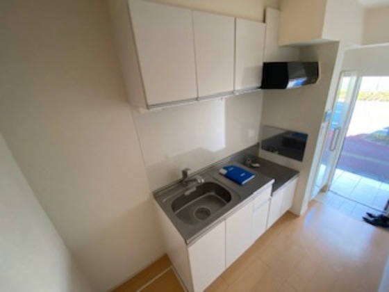 キッチン　※別部屋の写真です