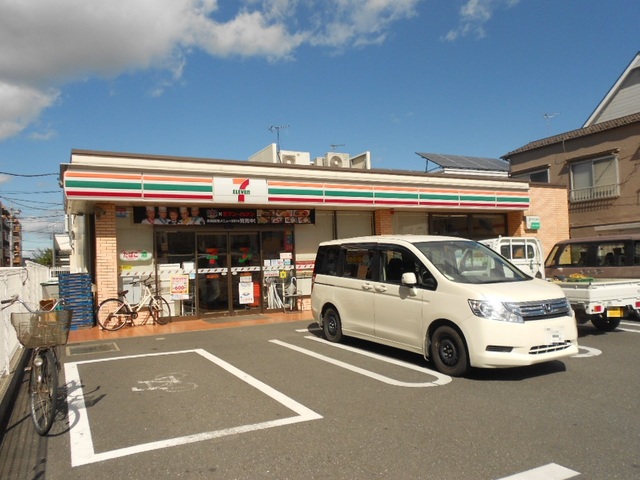 コンビニ　セブンイレブン藤金店（コンビニ）まで629m