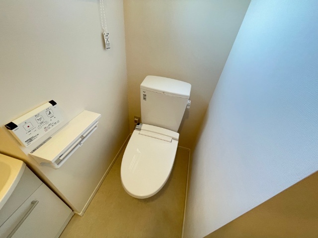 トイレ　同間取り参考写真