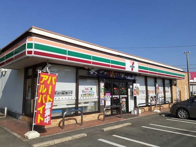 コンビニ　セブンイレブン空港通り店（コンビニ）まで400m