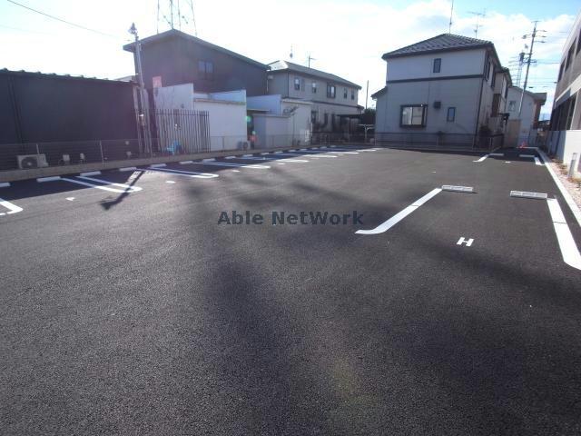 駐車場　駐車場