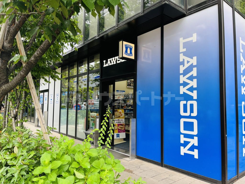 コンビニ　ローソン文京シビックセンター前店（コンビニ）まで340m