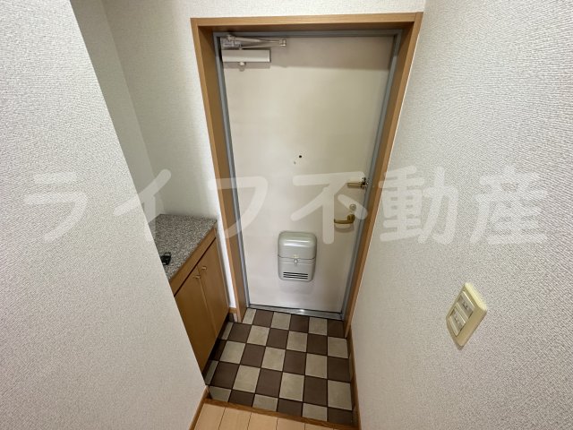 玄関　落ち着いた玄関です