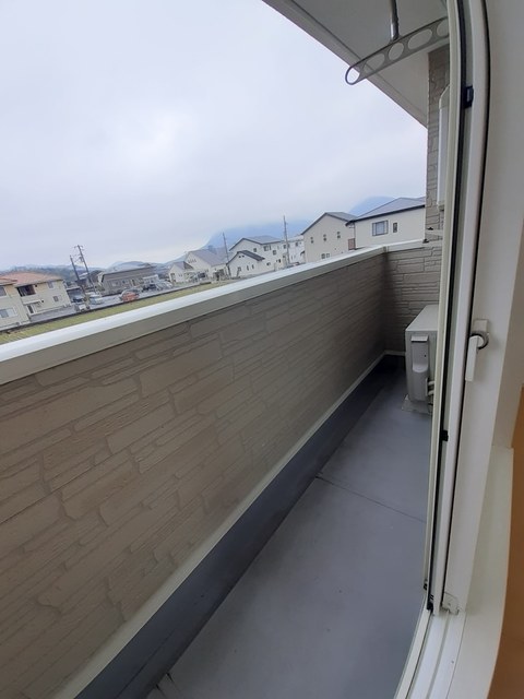 バルコニー　バルコニー