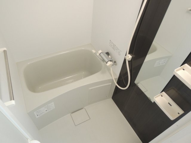 バス・シャワールーム　バス※別部屋参考写真