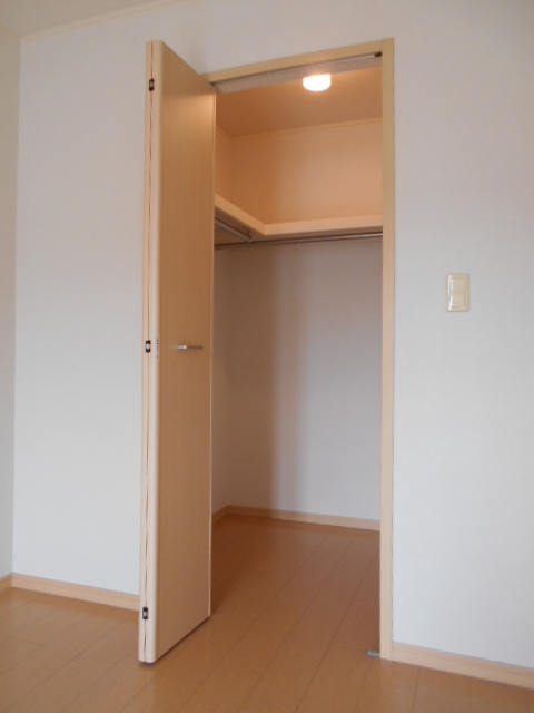 収納　寝室内収納（ウォークインクローゼット）完備