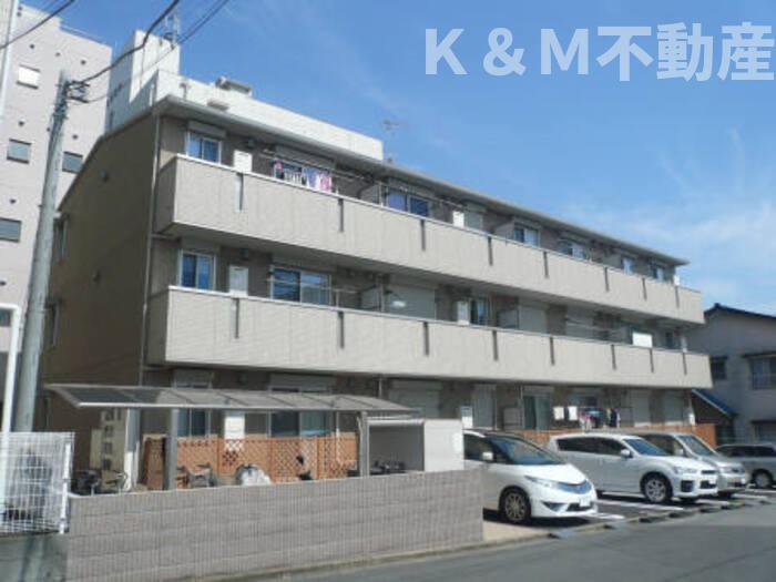 建物外観　外観は落ち着いています