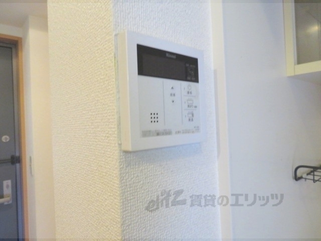 その他設備　給湯器リモコン