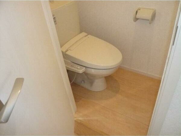 トイレ　落ち着いたトイレです