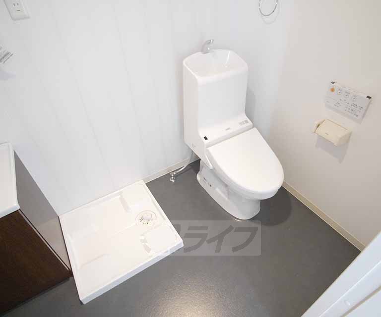 トイレ　トイレにはウォシュレットも完備。