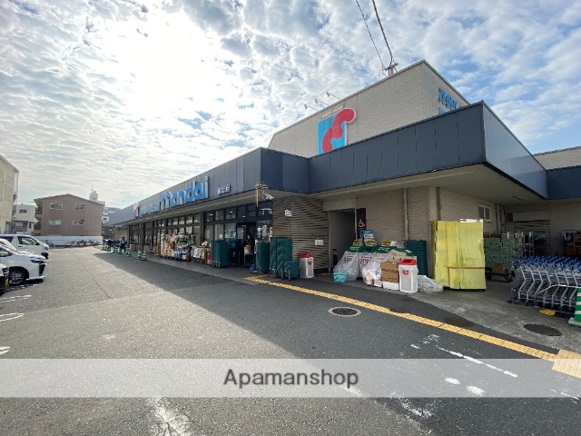 スーパー　（株）万代／鷹殿店（スーパー）まで391m