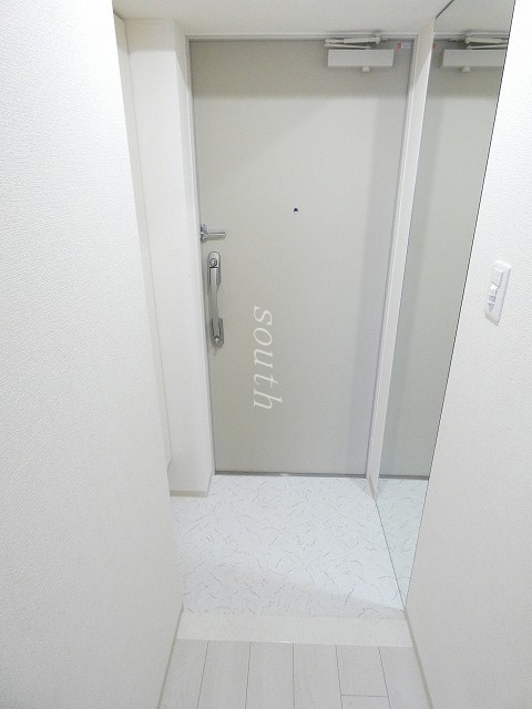 玄関　シューズＢＯＸ付きの玄関