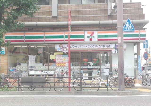 コンビニ　セブンイレブン福岡六本松店（コンビニ）まで433m