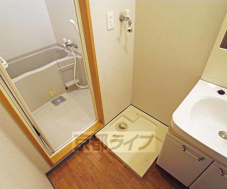 その他設備　きれいな洗濯機置き場です