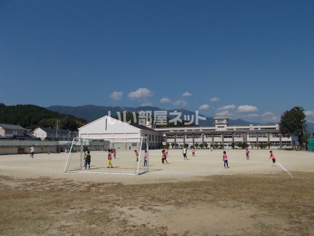 小学校　大津市立和邇小学校（小学校）まで174m