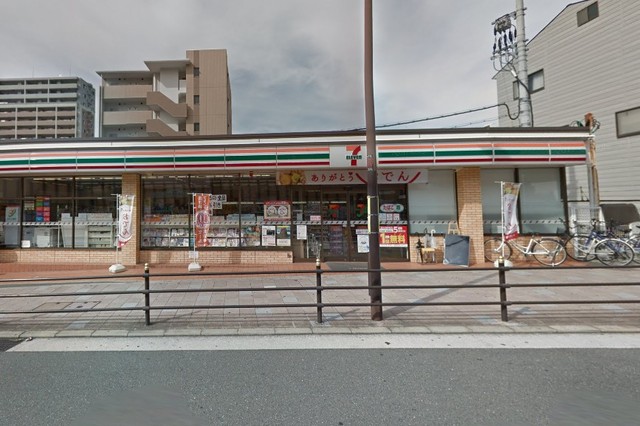 コンビニ　セブンイレブン　大阪放出西3丁目店（コンビニ）まで210m
