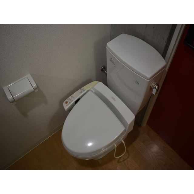 トイレ　※写真は同Ｔｙｐｅ別号室のものです。