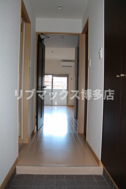 玄関　※写真と異なる場合現状優先
