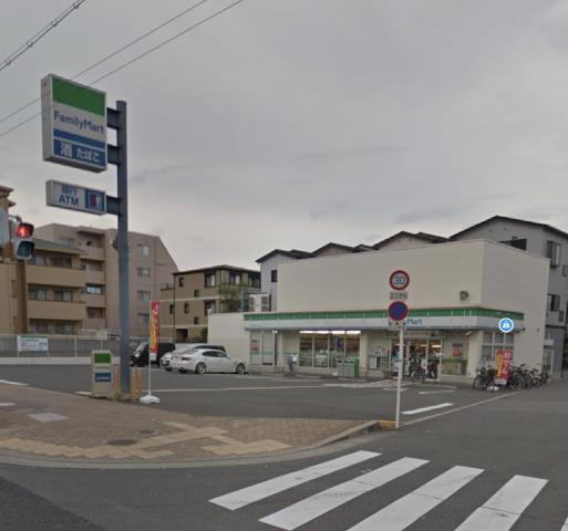 コンビニ　ファミリーマート（コンビニ）まで437m