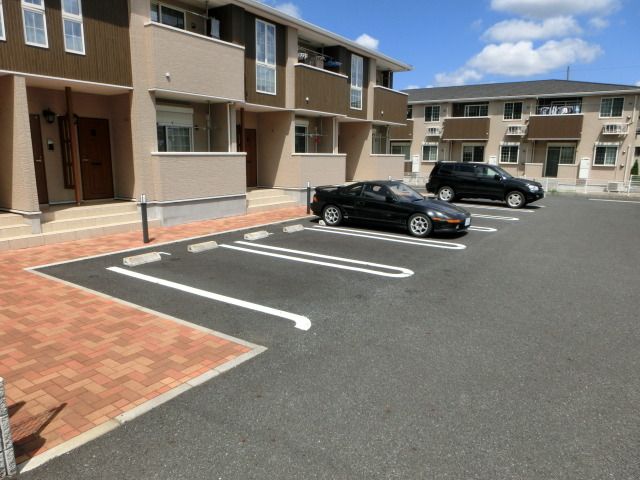 駐車場　敷地内の駐車場もあります。