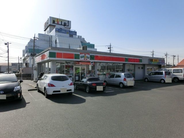 コンビニ　サンクス（コンビニ）まで590m