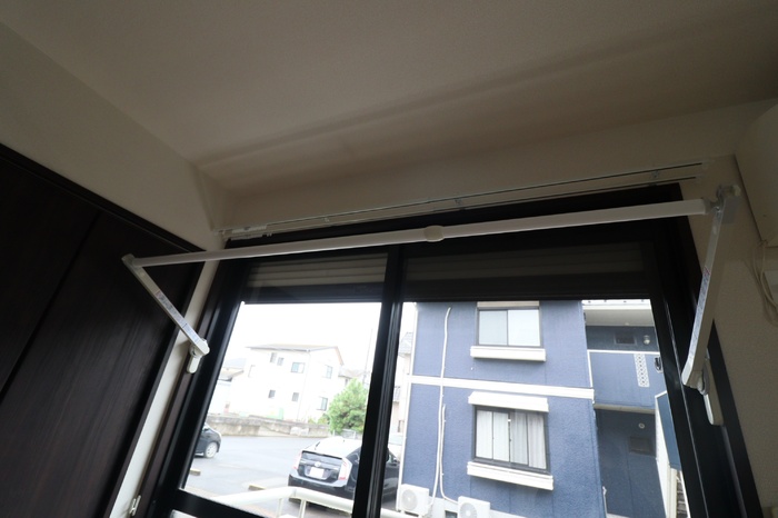 その他　室内物干し（雨の日などに重宝します）