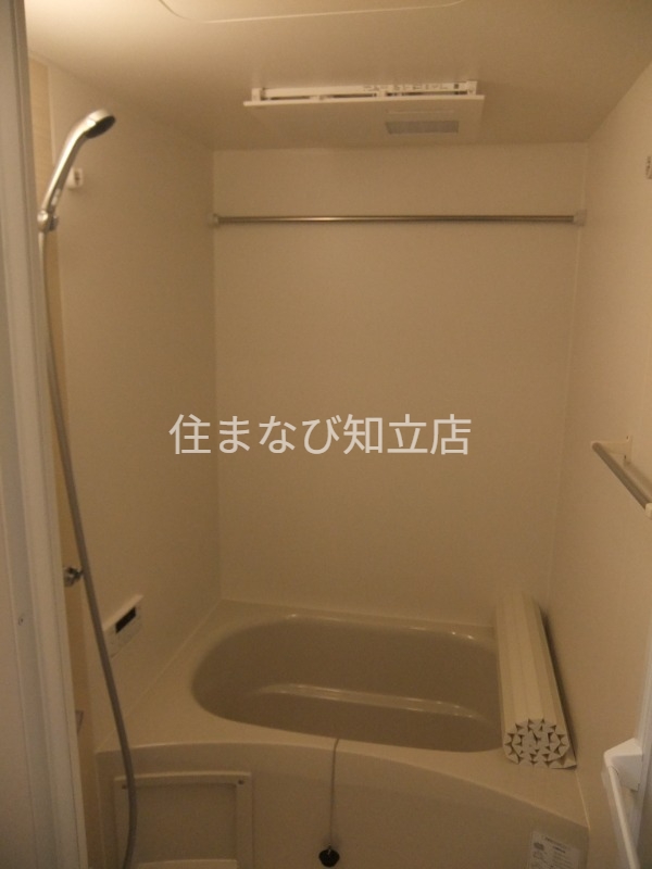 バス・シャワールーム　同型別部屋写真
