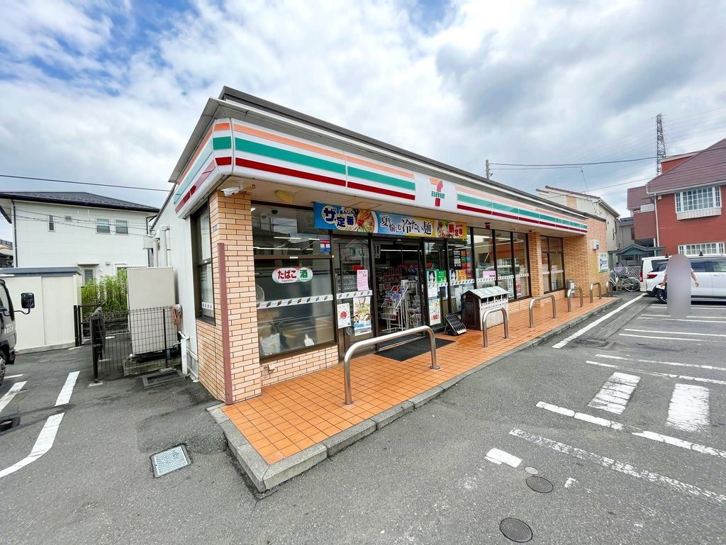 コンビニ　セブンイレブン茅ヶ崎香川4丁目店（コンビニ）まで370m
