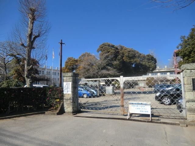 小学校　中央小学校（小学校）まで1100m