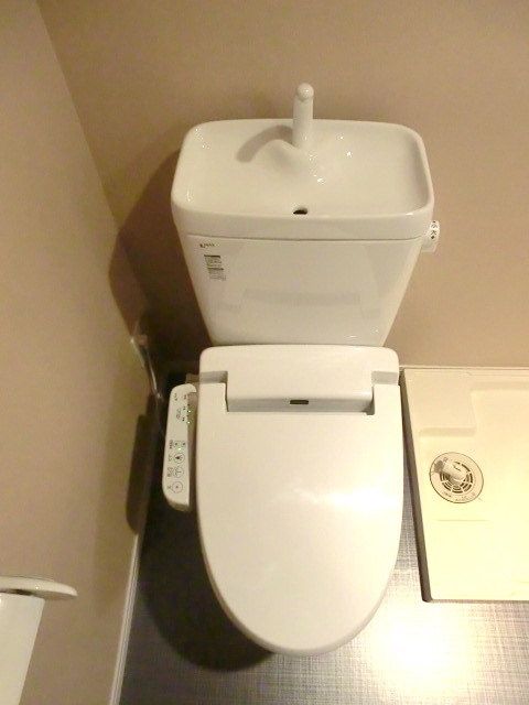 トイレ　洗浄機能付きトイレです