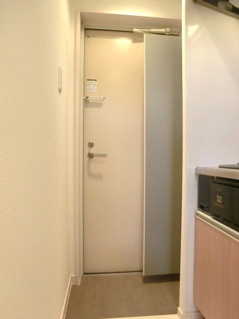 玄関　シューズボックス付きの玄関です