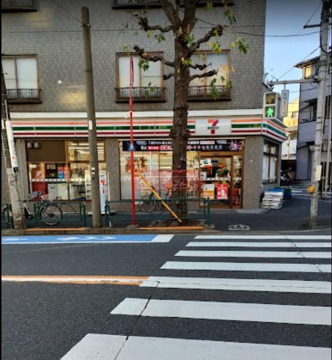 コンビニ　セブンイレブン世田谷代沢3丁目店（コンビニ）まで340m