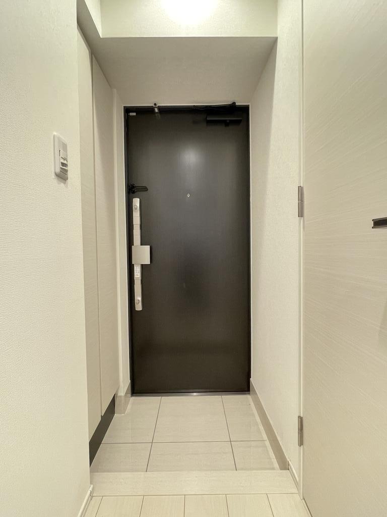 玄関　同間取り・別部屋参考写真