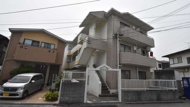 建物外観　モニター付きインターホン完備♪