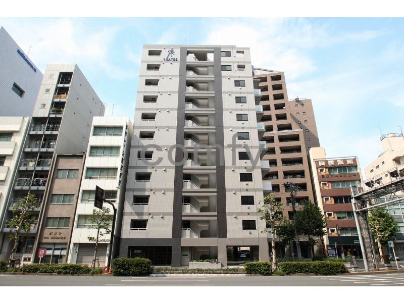 建物外観　タイル貼りの重厚感のある外観