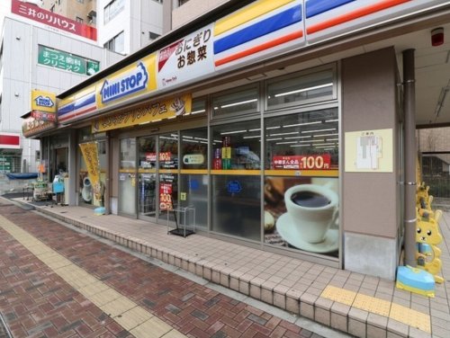 コンビニ　セブンイレブン 板橋志村坂上駅前店（コンビニ）まで456m