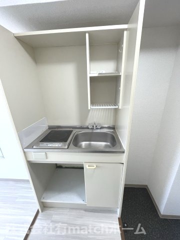 キッチン　(参考)代表的な室内写真をイメージとして掲載しています